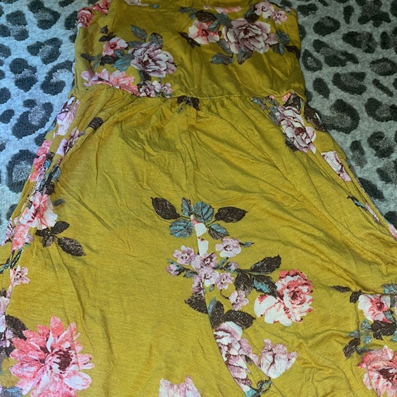 Magic Fit Romper - Picture 3 of 3